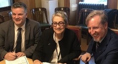 Rencontre pour demander une politique d'achat du livre